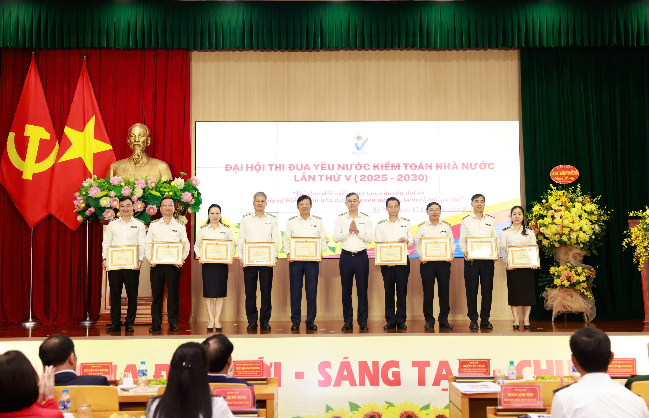 Đại hội Thi đua yêu nước Kiểm toán nhà nước: Thi đua đổi mới, sáng tạo, chuyển đổi số - Xây dựng Kiểm toán nhà nước chuyên nghiệp, liêm chính, uy tín